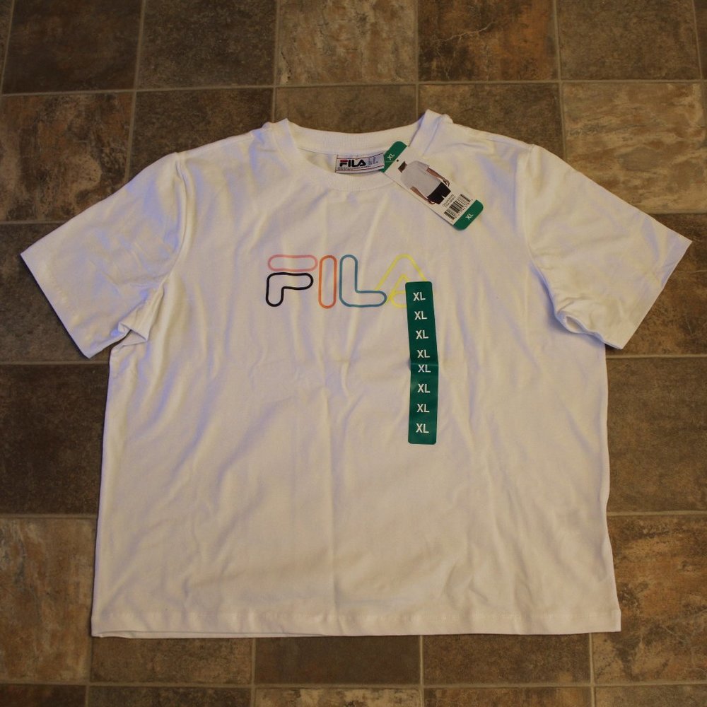 NWT Fila White Short Sleeve Top size XL